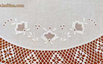 Wyjatkowy lniany obrus, haft ręczny "Różyczki toledo"