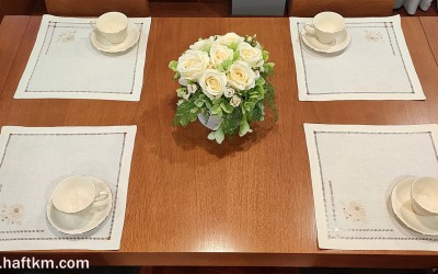 Lniane serwetki obiadowe.