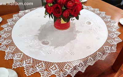 Ręcznie haftowana serweta  Jaskra makowska "