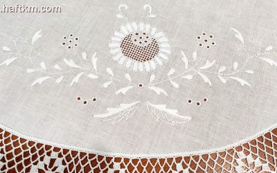 Ręcznie haftowana serweta  Jaskra makowska "