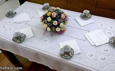 Ekskluzywny obrus z przepięknym wzorem  " Jaskra makowska "