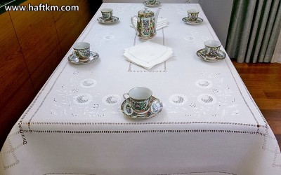 Ekskluzywny obrus z przepięknym wzorem  " Jaskra makowska "