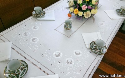 Ekskluzywny obrus z przepięknym wzorem  " Jaskra makowska "