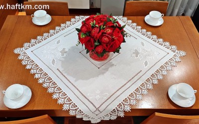 Elegancka serweta z koroną 