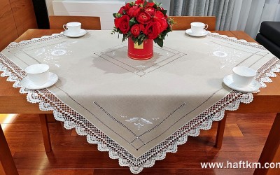 Ręcznie haftowany obrus 