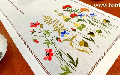 Przepiękny, ręcznie haftowany bieżnik " Górska łąka"