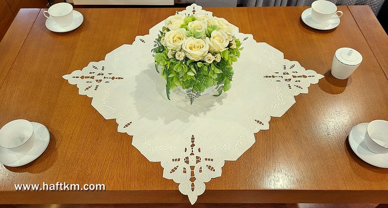 Serweta haft richelieu.