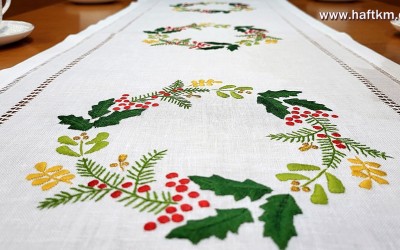 Bieżnik z motywem świątecznym " wianek"