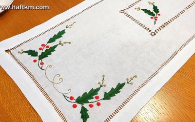 Bieżnik świąteczny " Ostrokrzew "