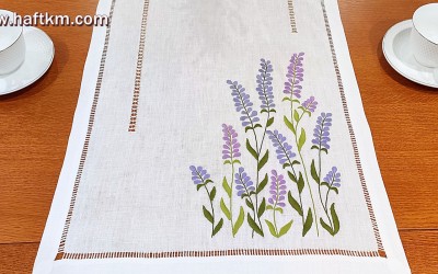Lniany bieżnik, haft ręczny " Lawenda"