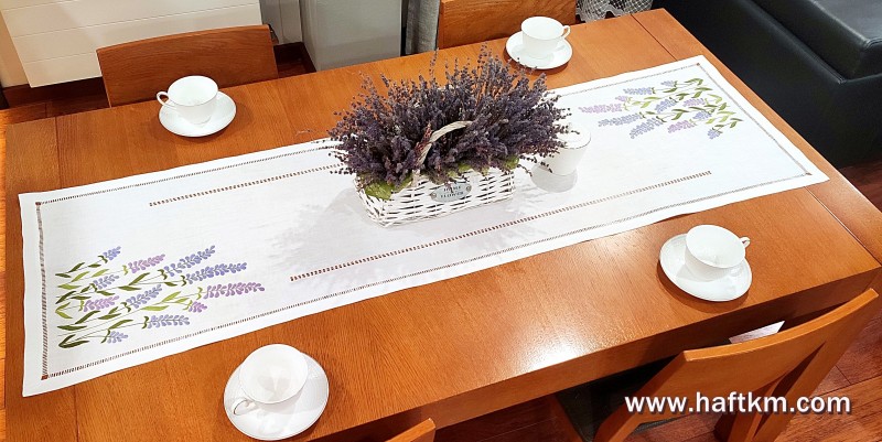 Lniany bieżnik, haft ręczny " Lawenda"