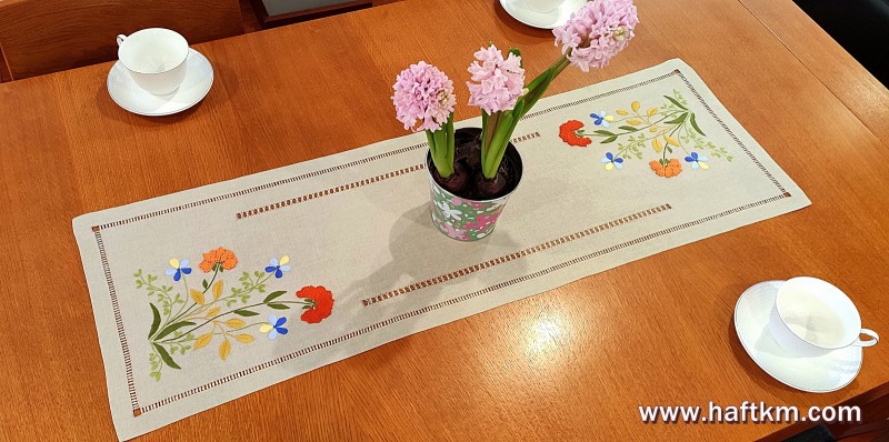 Bieżnik haft ręczny " Wiosenne natchnienie"