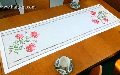 Piękny bieżnik "Chryzantema"