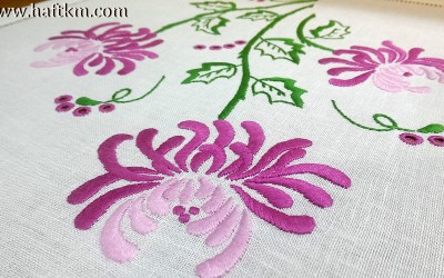 Piękny bieżnik  "Chryzantema"